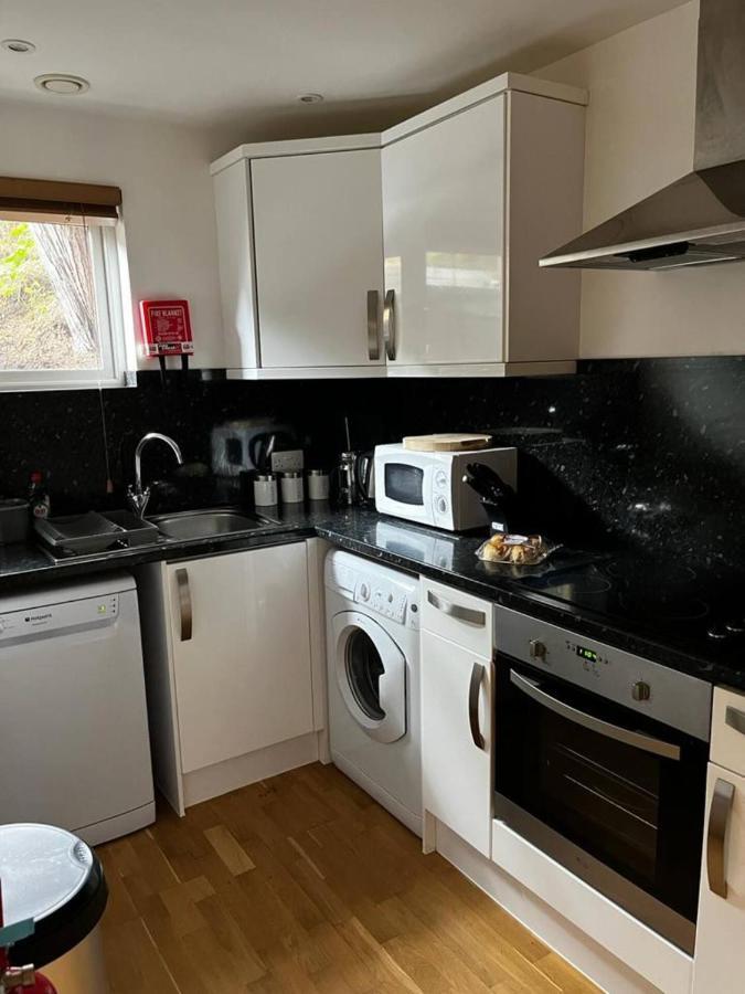 House 6 Goldcroft - Walk To Beach & Village, Pet-Friendly & Hottub Porthtowan 外观 照片